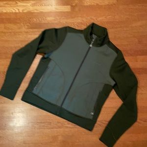 Patagonia women’s two tone green fleece jacket.